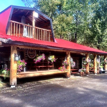 Tetsa River Lodge Exterior photo